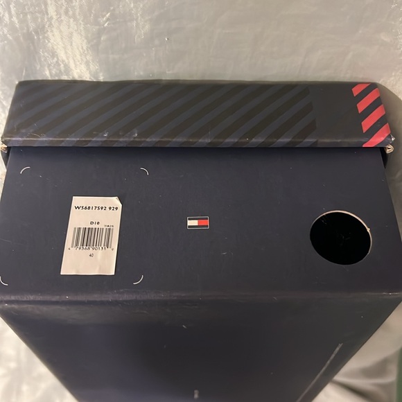 Tommy Hilfiger Plaid Loafers EURO SIZE 40 - Picture 6 of 9